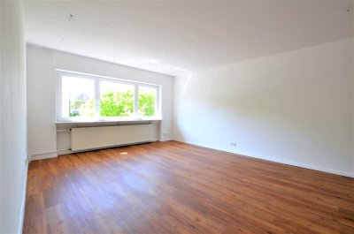 Sonnige 3-Zimmer-Wohnung mit Terrasse und EBK in Mannheim-Feudenheim