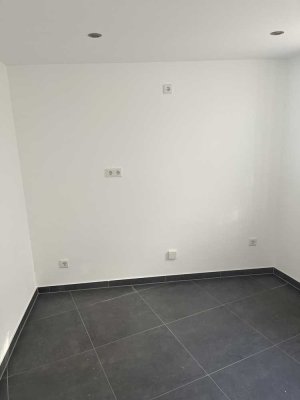 Erstbezug nach Sanierung: stilvolle 1-Zimmer-Wohnung mit gehobener Innenausstattung in Weinheim