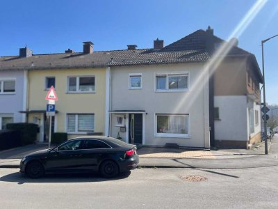 Gepflegtes Reihenhaus in ruhiger Seitenstraße, zentral in Gummersbach sucht neue Eigentümer!
