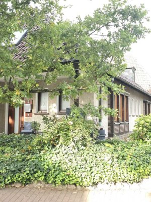 7-Zimmer-Maisonette-Wohnung mit direktem Gartenzugang in Ronnenberg zum 01.11.2025