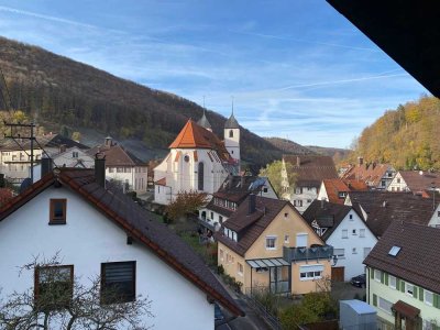 Helle 2,5 Zimmer Dachgeschosswohnung in Wiesensteig