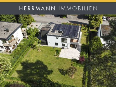 Familientraum am Waldrand: Modern saniertes Einfamilienhaus mit sehr großem Garten, PV & Sauna
