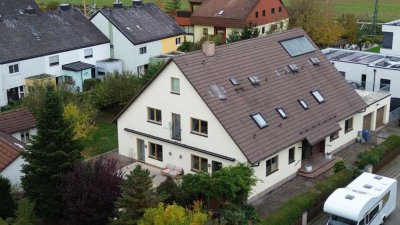 Großzügiges Zweifamilienhaus mit Doppelgarage in Fürth-Unterfarnbach