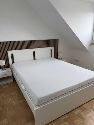 Zuhause mit zwei Zimmern in Leverkusen