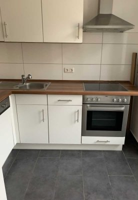 schöne 1 Zimmer Wohnung mit Einbauküche