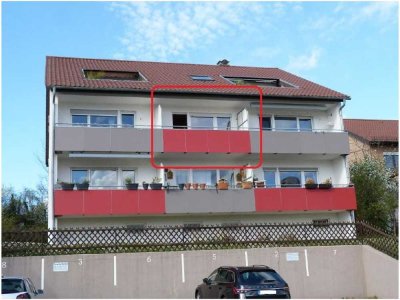 Schöne möblierte 1,5 Zimmerwohnung mit Sonnenbalkon und Fernsicht. Ruhige Lage + Stellpatz