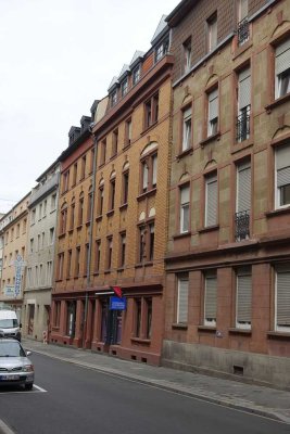 4-Zimmer-Wohnung mit Balkon