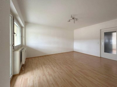 PREISWERT UND GEMÜTLICH - 3 ZIMMER WOHNUNG IN PREGARTEN AB SOFORT VERFÜGBAR