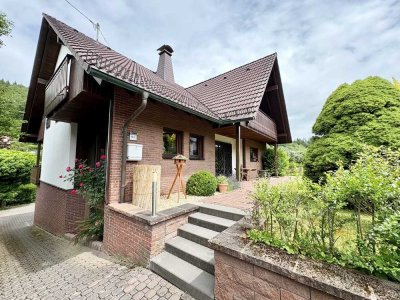 Hochwertiges Einfamilienhaus mit großzügigem Raumkonzept und Feldrandlage