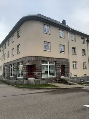 Kleine Zwei-Zimmer-Eigentumswohnung in Hartmnannsdorf