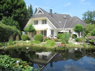 Ihr Traumhaus – repräsentative Landhausvilla in reizvoller Lage, vor den Toren der Stadt !