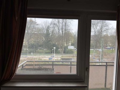 Von privat: 3-Zimmer Wohnung mit Balkon in Essen-Rüttenscheid