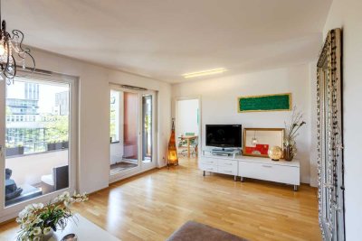 Neuwertig + Ruhig + Loftiger perfekter Grundriß + Mitten in der City + Große Loggia + Provisionsfrei