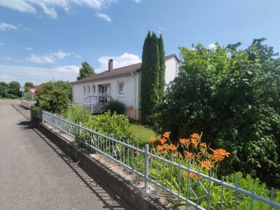 Provisionsfrei! Charmantes Einfamilienhaus in Südhanglage