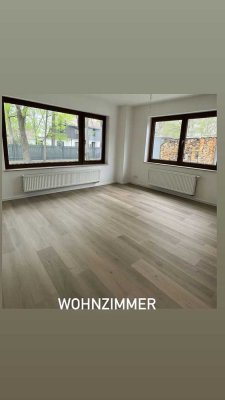 Geschmackvolle Kernsanierte 3 Zimmer Wohnung mit 2 Balkons & Garage