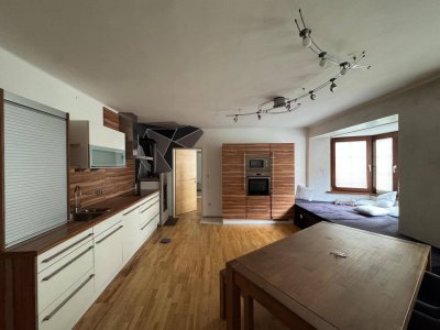 Nähe Innsbruck Moderne 3-Zimmer Wohnung mit Einbauküche in Matrei