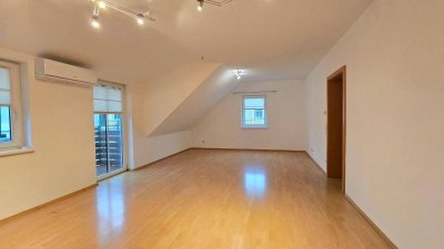 Dachgeschosswohnung mit Grünblick in Amstetten