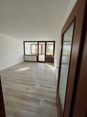 Schöne 2 Zimmer Wohnung in Buchloe mit Einbauküche, Loggia und Garage
