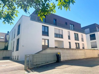 TOP-Lage in Freiberg/N.: neuwertige & gehobene 4,0-Zimmer Wohnung mit EBK, Balkon und TG-Stellplatz!
