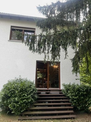 Wohlfühloase mit besonderem Flair auf Erbpachtgrundstück