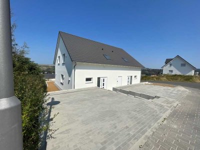 Tolle Doppelhaushälfte in Biebernheim