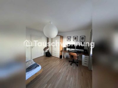 Tauschwohnung: Große renovierte Wohnung mit großem Balkon