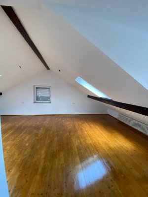 Dachgeschosswohnung