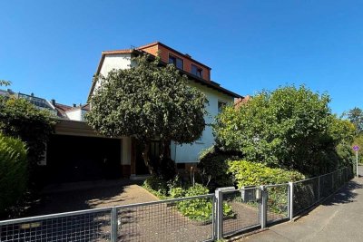 Hofheim: Einmalige Gelegenheit!! Zentral und dennoch ruhig. Besser geht es nicht!