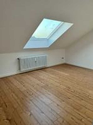 Helle 4-Zimmer Dachgeschosswohnung in Osnabrück-Atter!