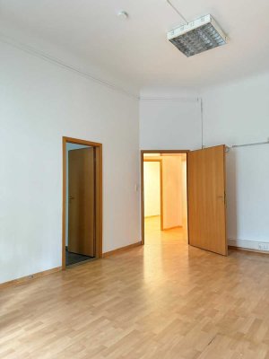 Bezugsfreie 2-Zimmer-Wohnung mit Balkon in Berlin-Wedding zum Selbstgestalten und Wert steigern!