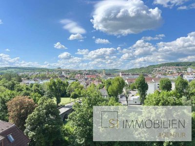 Exklusive 2,5-Zimmer-Penthousewohnung mit großer Dachterrasse & Blick über Bad Mergentheim