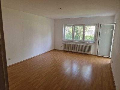Schöne 3-Zimmerwohnung mit Balkon im Erdgeschoss