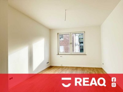 Erstbezug nach umfassender Sanierung: 2er-WG-geeinete Balkonwohnung in bester Innenstadtlage!