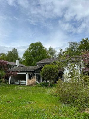 Ruhig gelegenes Einfamilienhaus mit großem Garten