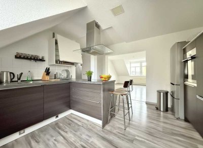 Kapitalanlage: 7,44% Rendite 4-Raum mit moderner EBK im Zentrum kaufen