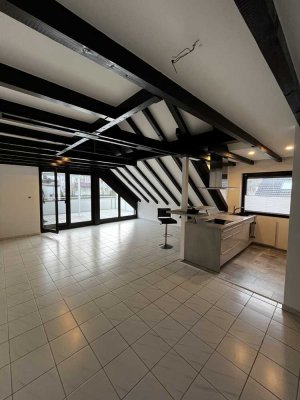 Geschmackvolle Maisonette-Wohnung mit Terrasse in Dortmund, Aplerbecker-Mark