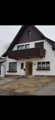 Neuwertige 3-Zimmer-Wohnung mit geh. Innenausstattung mit Balkon und EBK