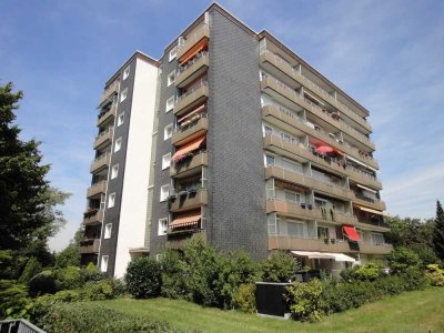 Gemütliche, seniorengerechte 2-Raum-Wohnung mit herrlichem Weitblick (4.OG mit Aufzug) in Baumberg
