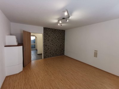 Imst Oberstadt Streleweg: 4 Zimmer Wohnung, Terrasse, 2 AAP, günstig!