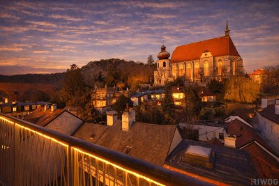 UNGLAUBLICHER BLICK AUF DIE KIRCHE II 35M² BALKON/TERRASSE II WOHNEN IM DEKNMALGESCHÜTZEN MÖDLINGER STADTJUWEL II FUSSGÄNGERZONE