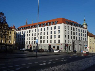 wunderschöne, komplett möblierte 2-Zimmer-Wohnung mit Balkon am Dachauplatz