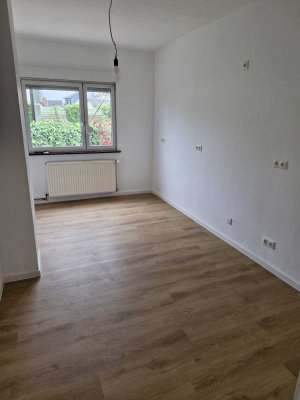 Stilvolle, vollständig renovierte 3-Raum-Wohnung in Oestrich-Winkel