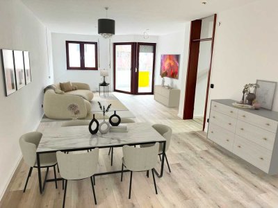 KIRCHHEIM UNTER TECK-Sofort frei-Großzügige 3,5-Zimmer-Wohnung mit zwei Balkonen und TG-Stellplatz