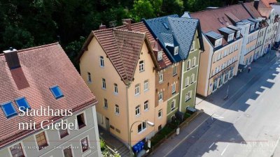 Altstadthaus mit vier Wohneinheiten und Entwicklungspotenzial