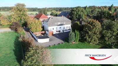 Großes Wohnhaus mit 3 Wohnungen und 1,45 ha Hauskoppel + Stall