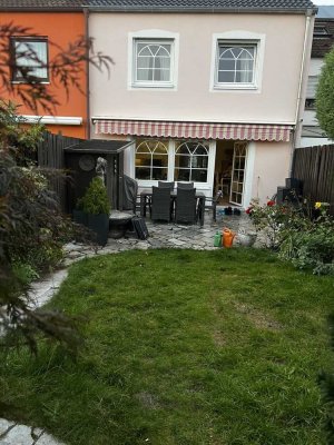 Modernisiertes Familienhaus mit Garten, teilmöbliert – Premium-Lage am Marienbergpark