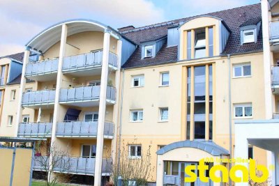 GERÄUMIGE MAISONETTE-WOHNUNG MIT EINBAUKÜCHE UND AUFZUG!