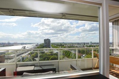 Altona-Altstadt: 3-Zimmer-Wohnung mit einzigartigem Elb- u. Panoramablick, West-Balkon u. Stellplatz
