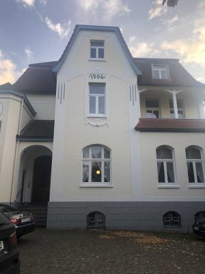 Lüdenscheid, Philippstraße, 2-Zimmer-Wohnung in Jugendstilvilla