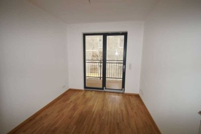 Fast fertig- großzügige 4 Raum Wohnung - Bezugsfrei ab 3.Quartal 2026